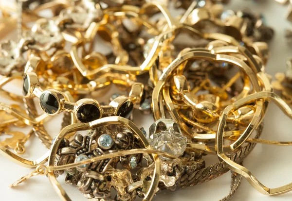 Your broken gold and silver jewellery can help save animals!